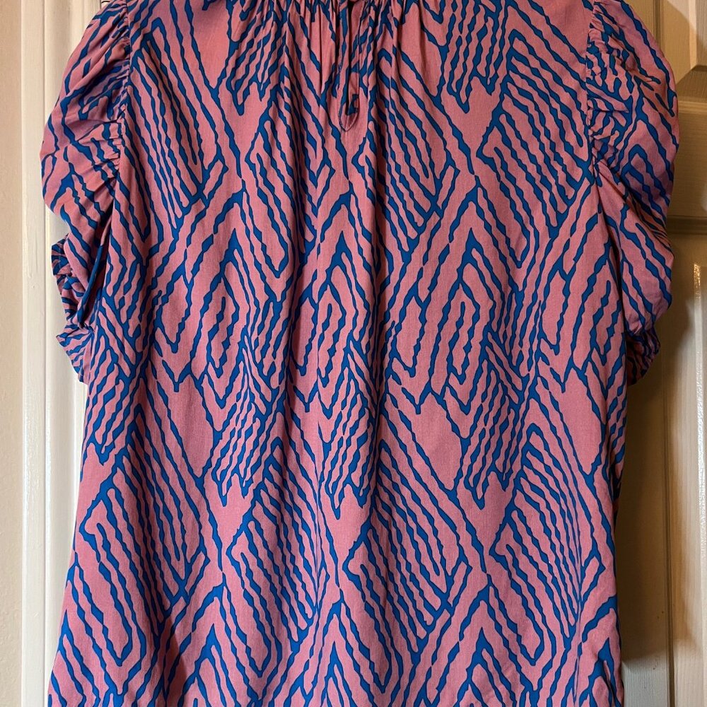 NEW Women's THML Pink & Blue Abstract Print Blouse Ruffle Neck - Size Medium - Picture 3 of 3